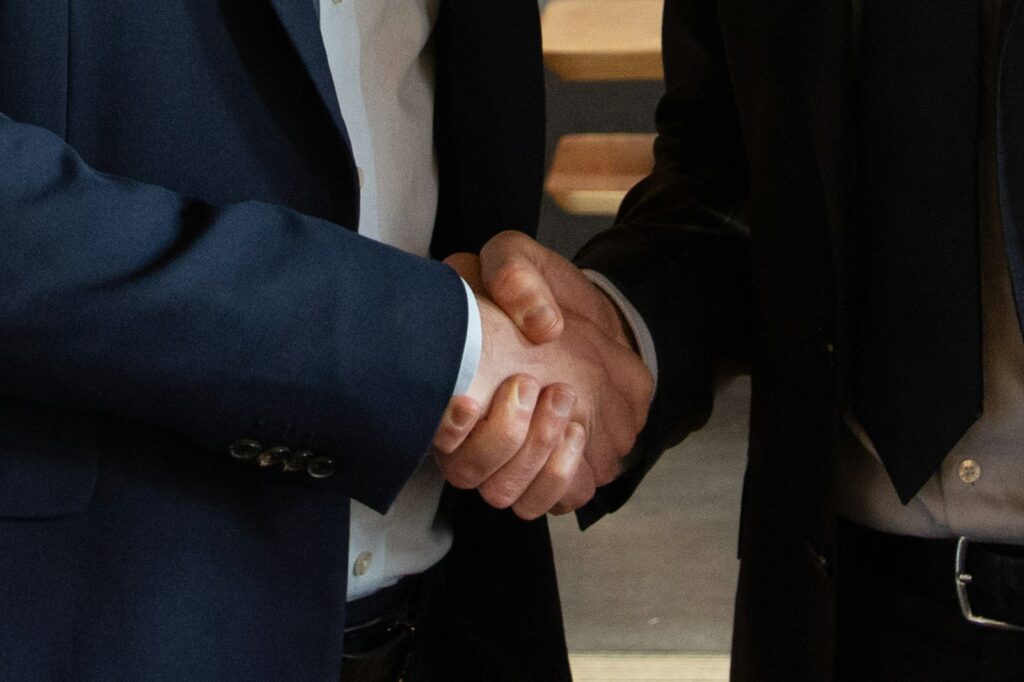 Acuerdo comercial al vender a plazo con requisitos de crédito B2B